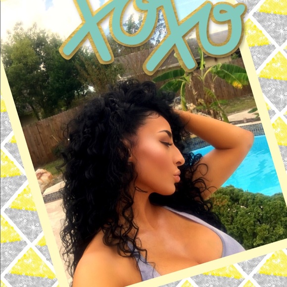 Meet your Posher, Xaviera - Picture 2 of 2